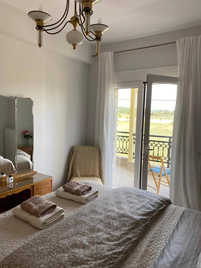 Polys Apartment And Paraskevi Studio With View Ptolemaida Exteriör bild