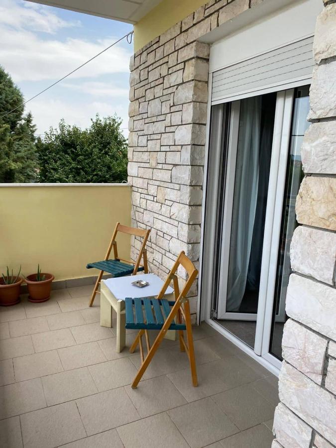 Polys Apartment And Paraskevi Studio With View Ptolemaida Exteriör bild