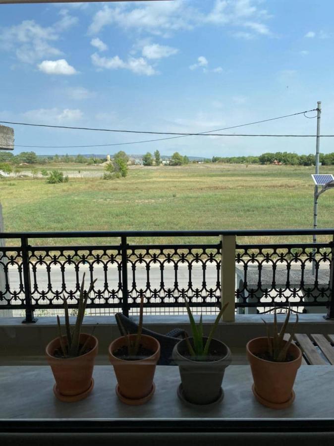Polys Apartment And Paraskevi Studio With View Ptolemaida Exteriör bild