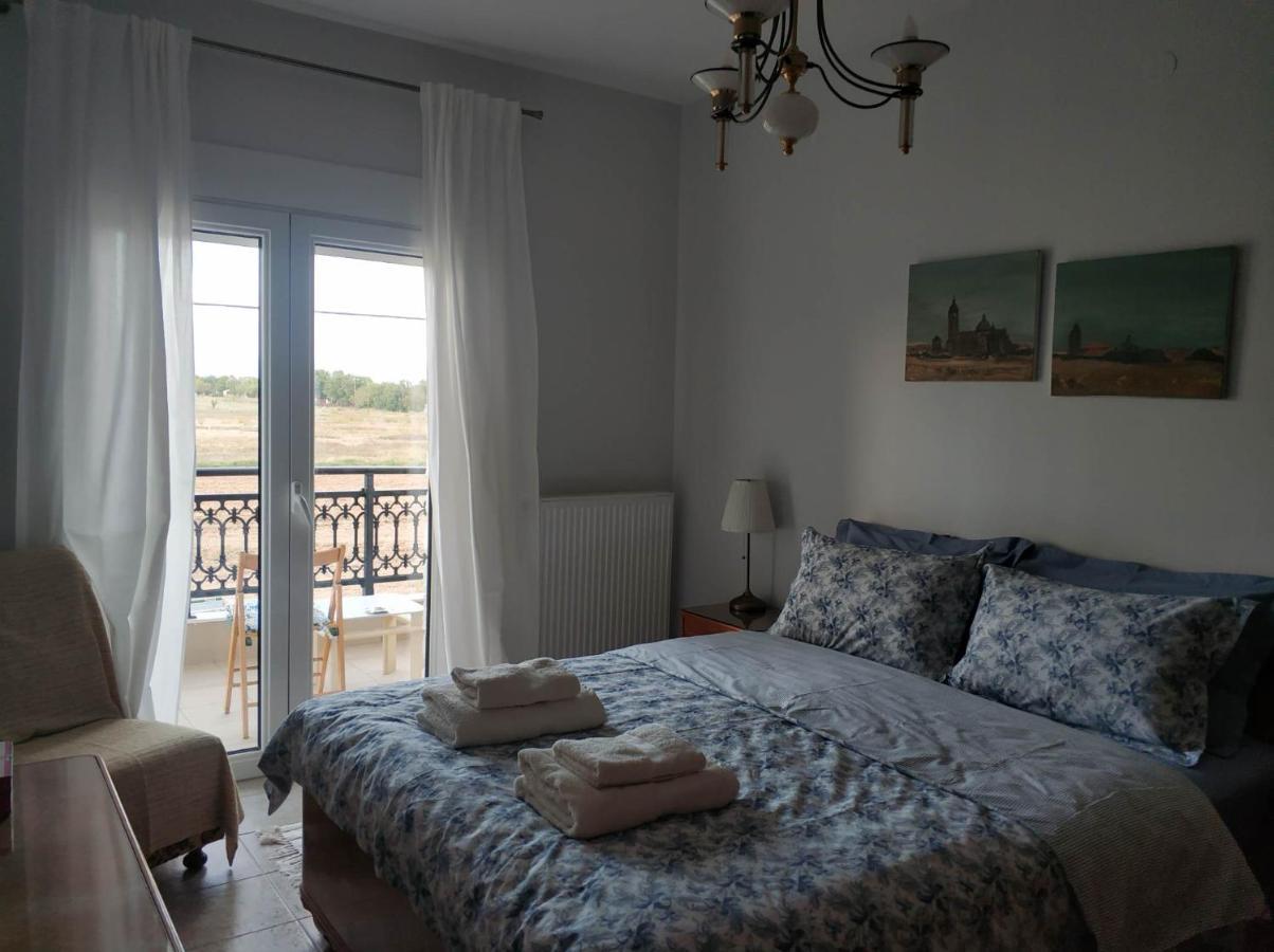 Polys Apartment And Paraskevi Studio With View Ptolemaida Exteriör bild