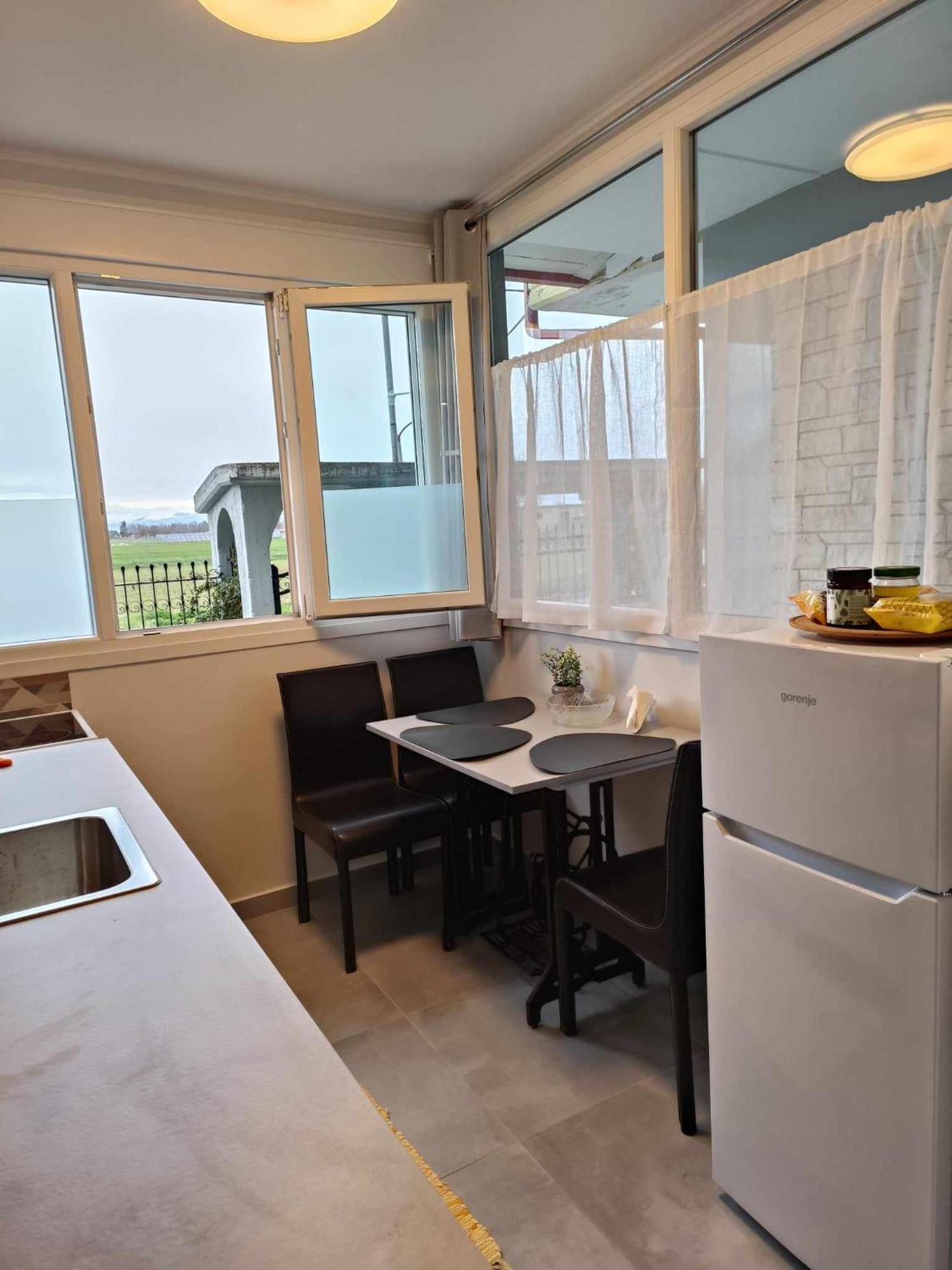 Polys Apartment And Paraskevi Studio With View Ptolemaida Exteriör bild