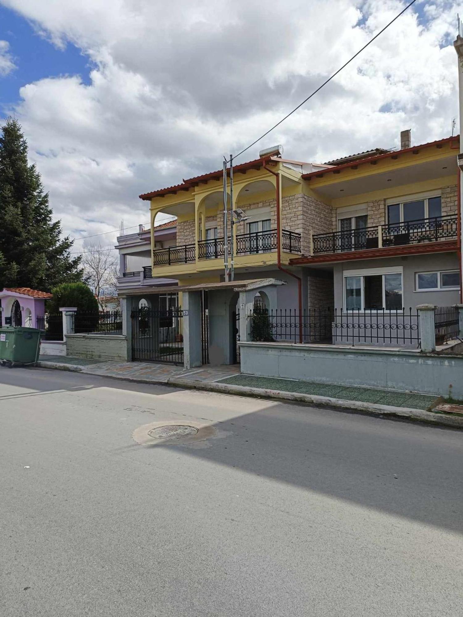 Polys Apartment And Paraskevi Studio With View Ptolemaida Exteriör bild